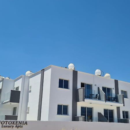 Fotoxenia Luxury Apts Paralimni Bagian luar foto